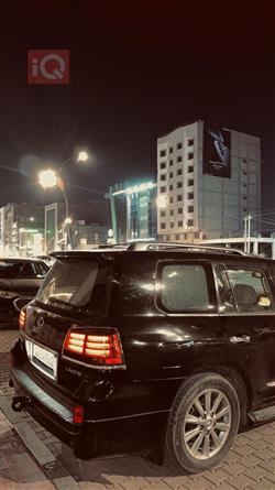 لێکزس LX